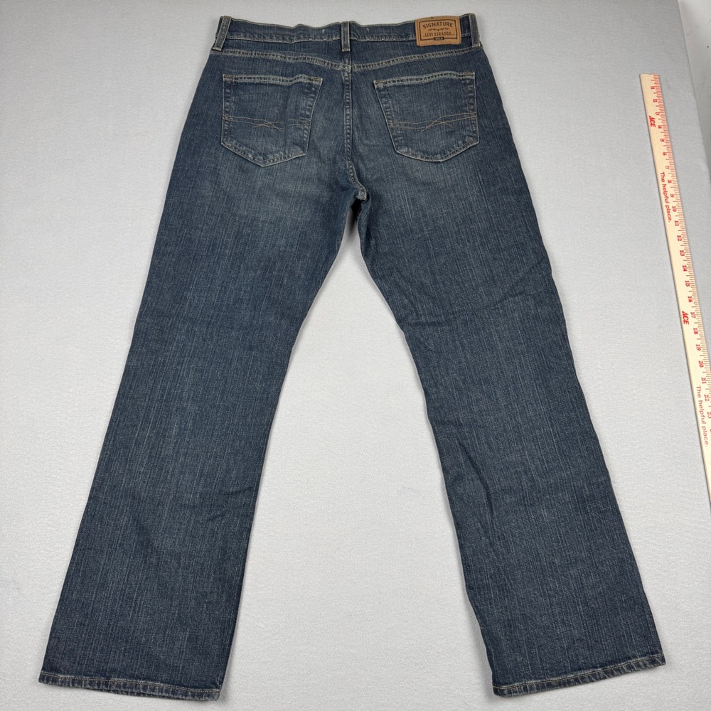Signature Levi Strauss Gold Mens 34x30 Bootcut Jeans Blue Denim Western Cowboy - Picture 2 of 10